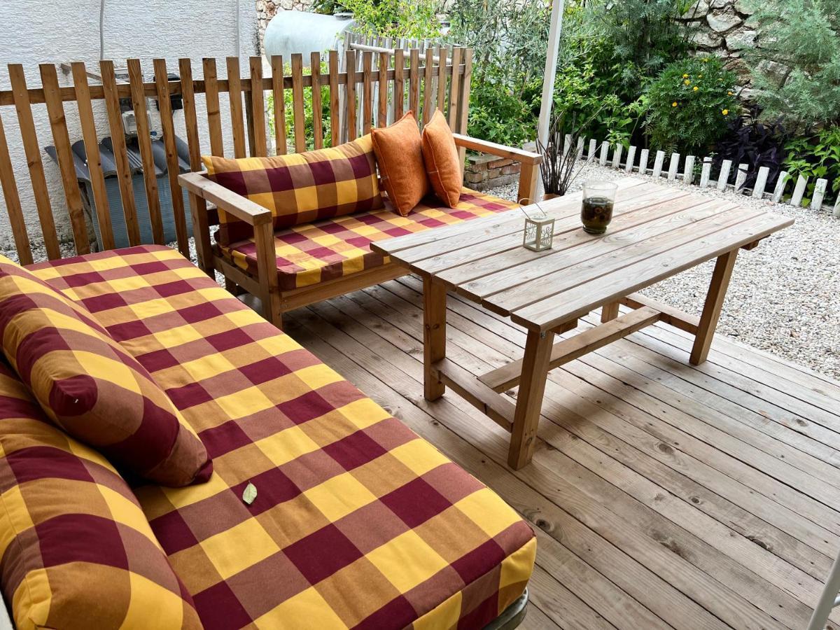 Ostria 2 Apartment ซารานเดอ ภายนอก รูปภาพ