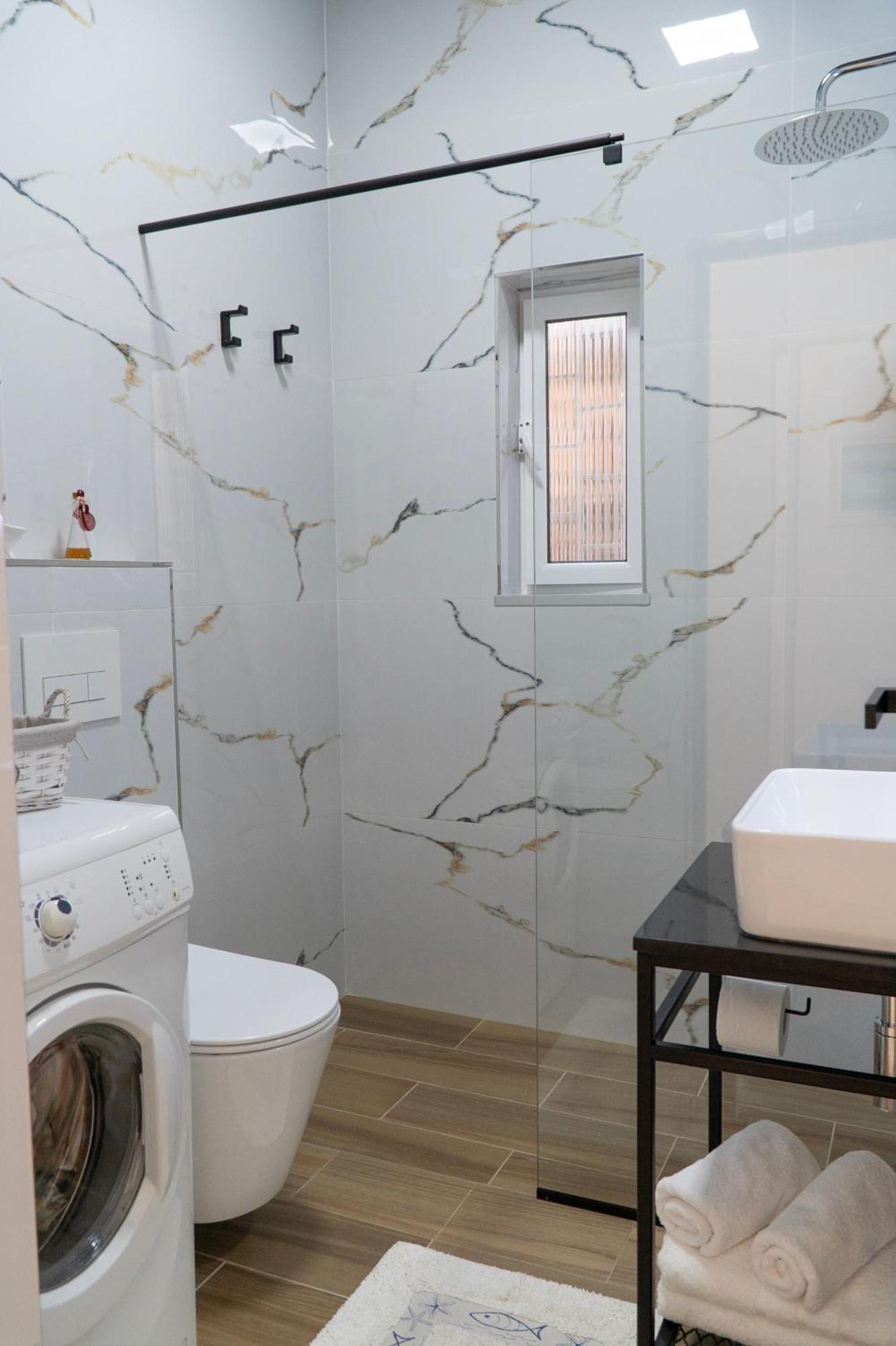 Ostria 2 Apartment ซารานเดอ ภายนอก รูปภาพ