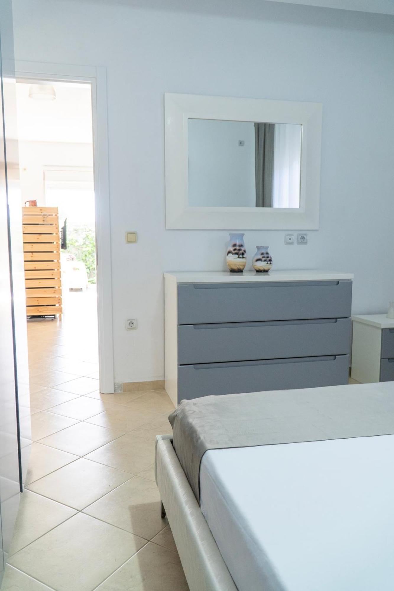 Ostria 2 Apartment ซารานเดอ ภายนอก รูปภาพ
