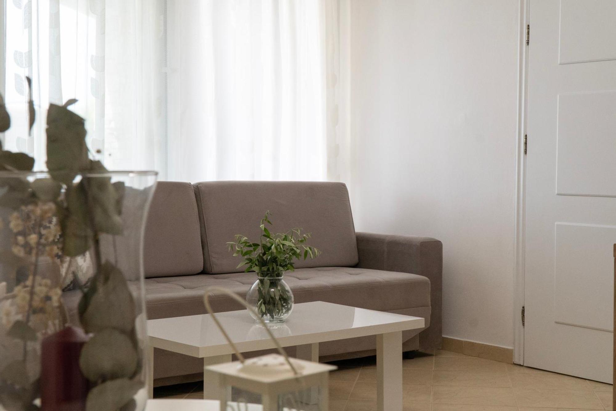 Ostria 2 Apartment ซารานเดอ ภายนอก รูปภาพ