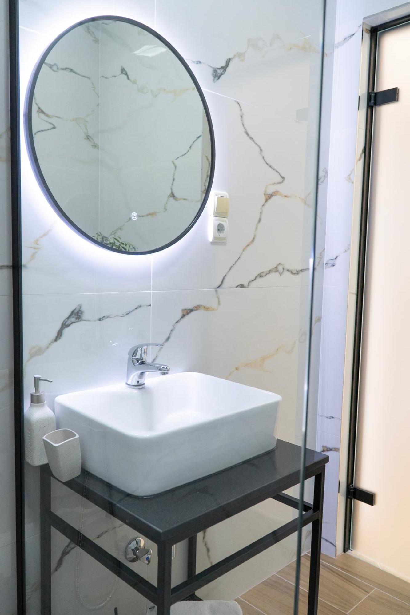 Ostria 2 Apartment ซารานเดอ ภายนอก รูปภาพ